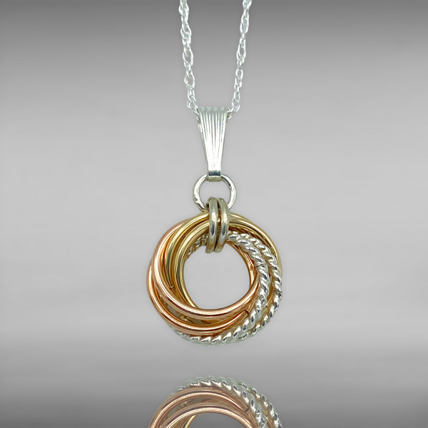 The Knot Pendant