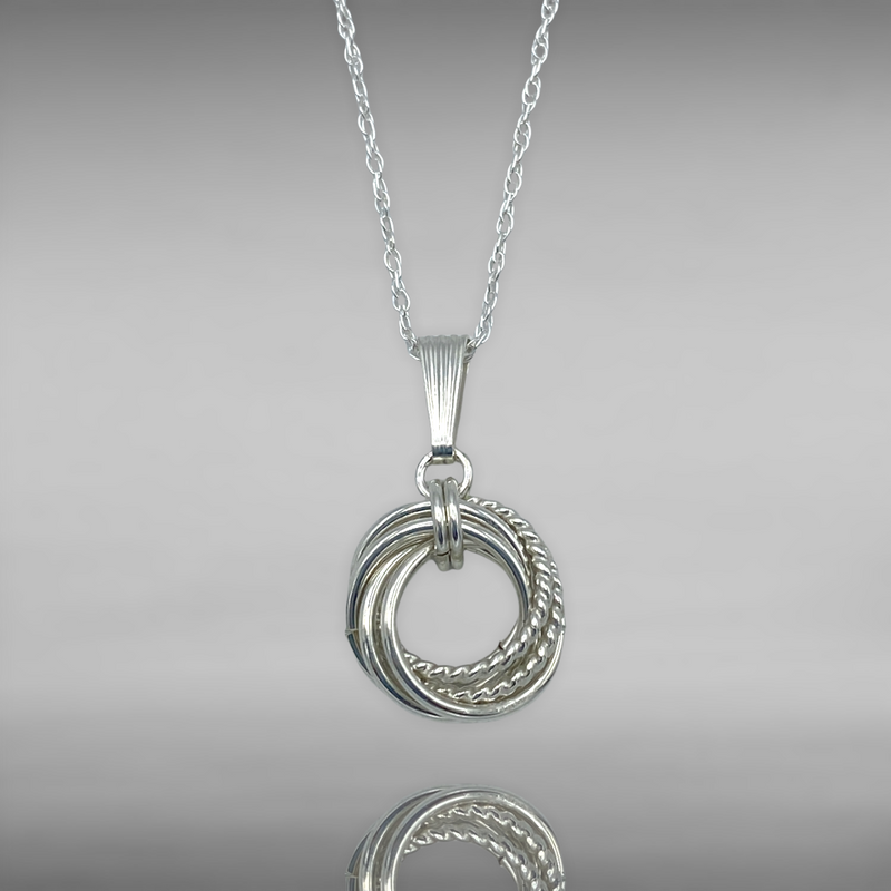 The Knot Pendant